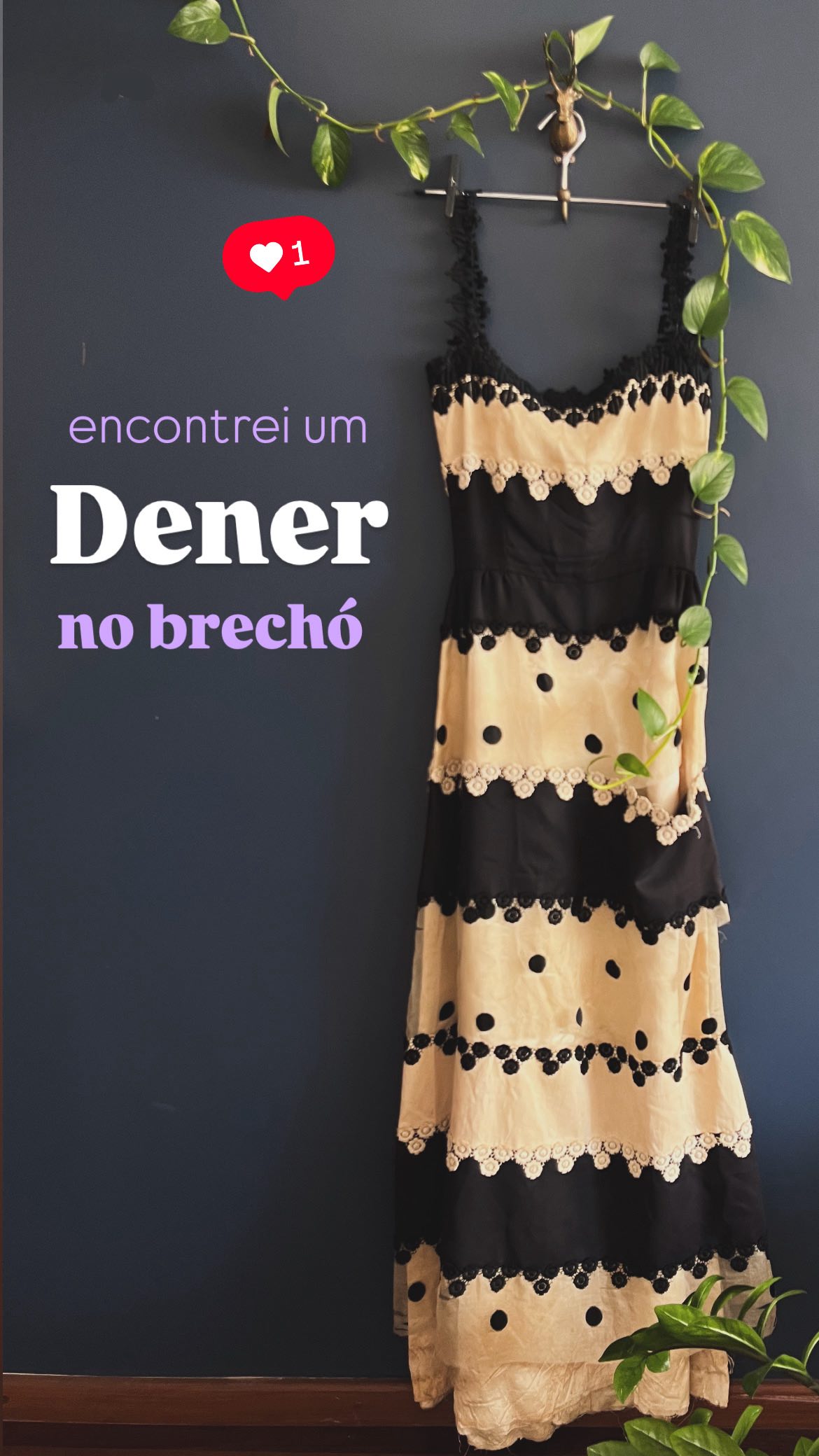 Um vestido vintage do Dener cruzou meu caminho hoje, num brechó. 🍀 
seda, algodão e crepe, em uma peça quase toda feita à mão. Imagino que tenha cerca de 60 anos.
Quem será que o vestiu, hein?
#Dener #vintagefashion